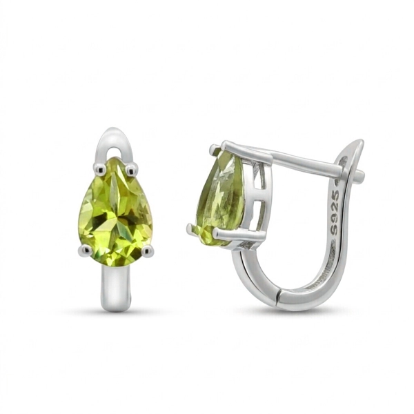 Kolczyki srebrne z perydotem 9×6 mm – Kropla Wiosennego Światła