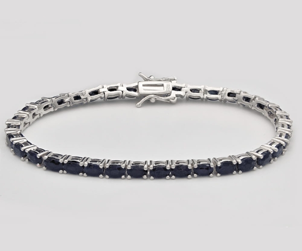 Srebrna bransoletka tenisowa z 35 szafirami